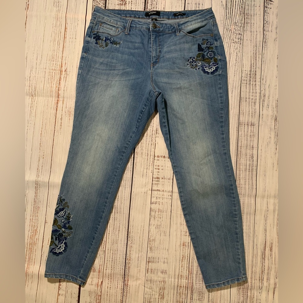 Nine West jeans. Gramercy skinny. Size 16.